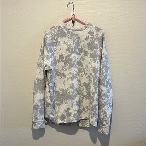 Lululemon Gray and White Crewneck Sweater